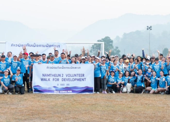 埃顿老挝团队携手南屯2电力公司，共助清洁饮用水计划